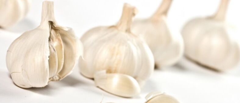 Garlic is a product for men's health that increases potency